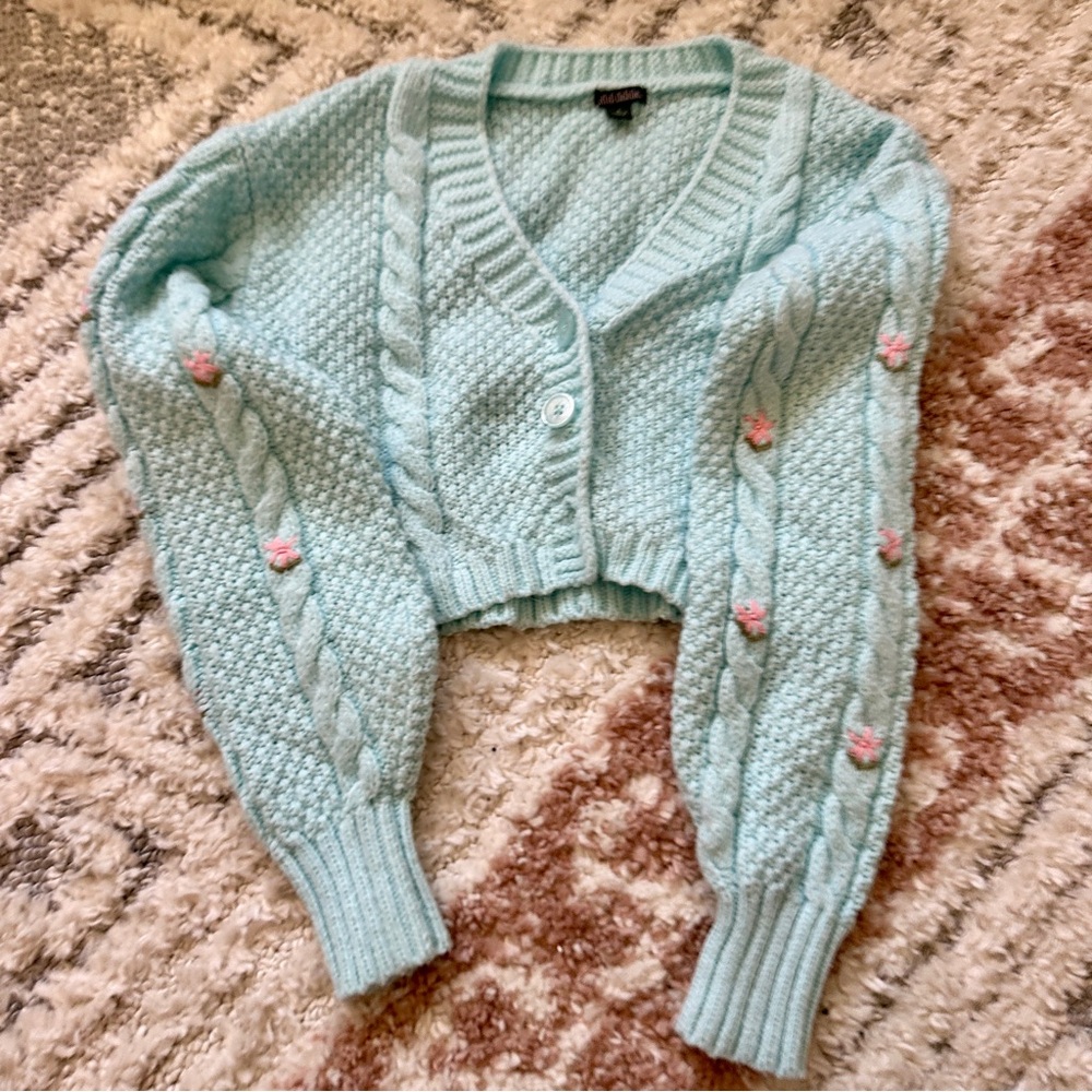 Baby Blue🩵Embroidered Floral 🌸 Cropped Cable Knit Cardigan Cottagecore Sweater - Picture 2 of 5